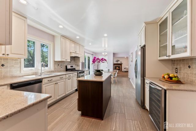 184 Fern Road, East Brunswick, NJ 08816