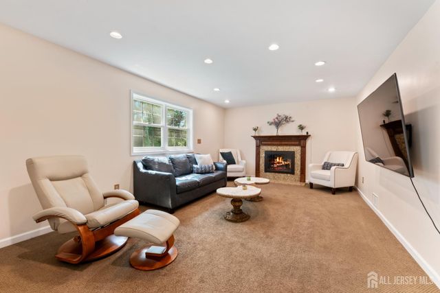 184 Fern Road, East Brunswick, NJ 08816
