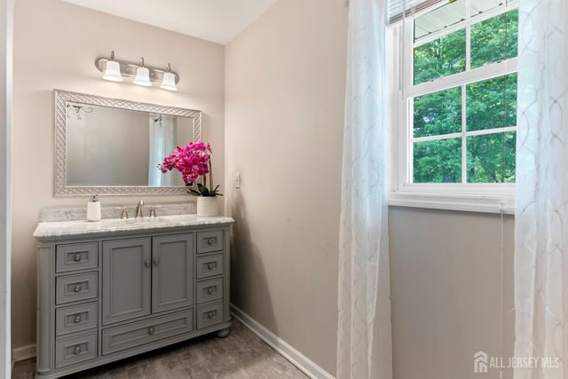 184 Fern Road, East Brunswick, NJ 08816