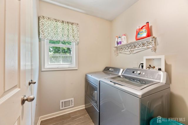 184 Fern Road, East Brunswick, NJ 08816
