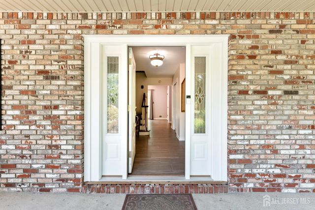 184 Fern Road, East Brunswick, NJ 08816