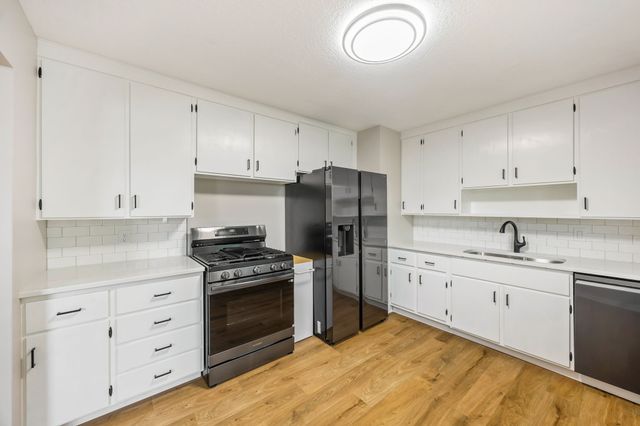 9128 Woodmayr Drive, Norwalk, IA 50211