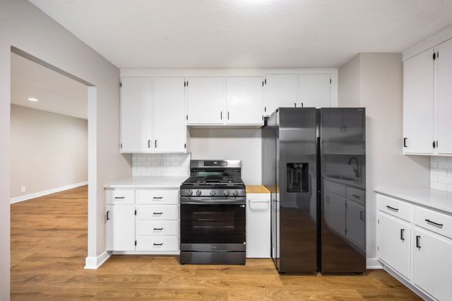 9128 Woodmayr Drive, Norwalk, IA 50211