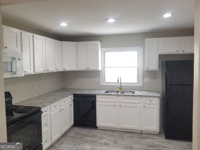 2467 Calvin Avenue, East Point, GA 30344