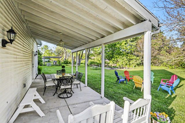 8765 Grove Avenue, Oronoko Twp, MI 49103
