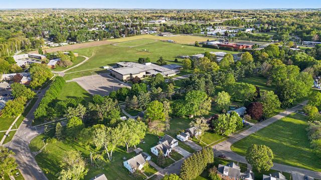 8765 Grove Avenue, Oronoko Twp, MI 49103