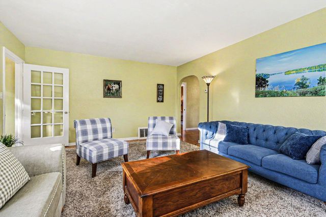 8765 Grove Avenue, Oronoko Twp, MI 49103