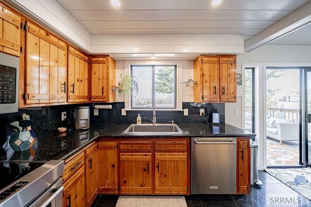 5530 Marbrisa Lane, Idaho Falls, ID 83406