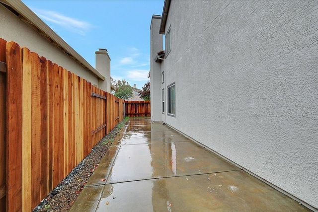 931 Tiburon Way, Plumas Lake, CA 95961