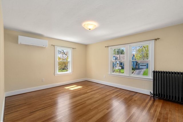 40 Chatanika Ave, Worcester, MA 01602
