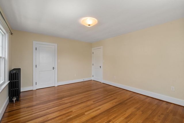 40 Chatanika Ave, Worcester, MA 01602