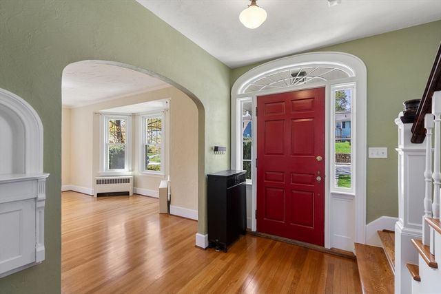 40 Chatanika Ave, Worcester, MA 01602