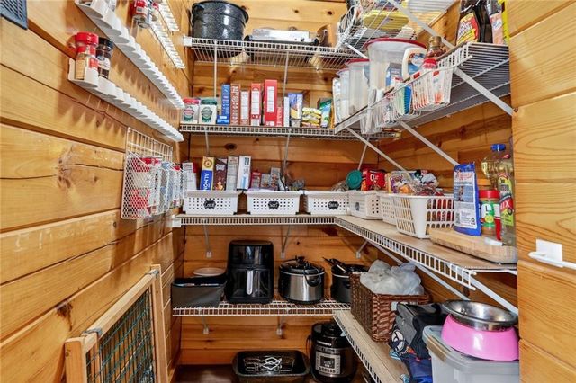 3799 Indiana Road, Pomona, KS 66076