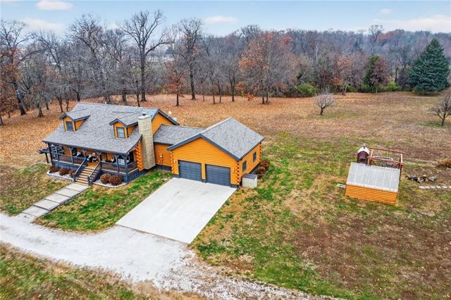 3799 Indiana Road, Pomona, KS 66076