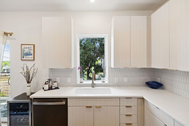 4802 S Congress Ave 215, Austin, TX 78745