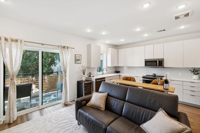 4802 S Congress Ave 215, Austin, TX 78745