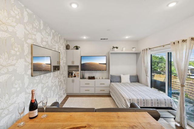 4802 S Congress Ave 215, Austin, TX 78745