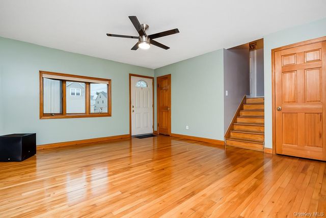 1012 N Ontario Avenue, Lindenhurst, NY 11757