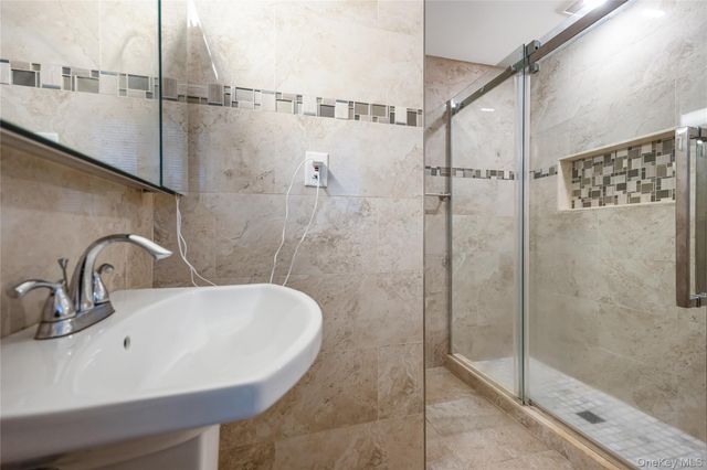 1012 N Ontario Avenue, Lindenhurst, NY 11757