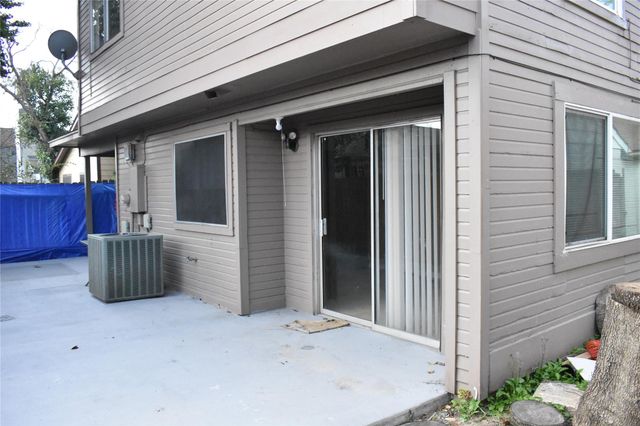 8903 Kalewood Drive, Houston, TX 77099