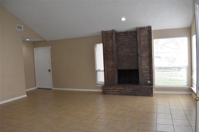 8903 Kalewood Drive, Houston, TX 77099