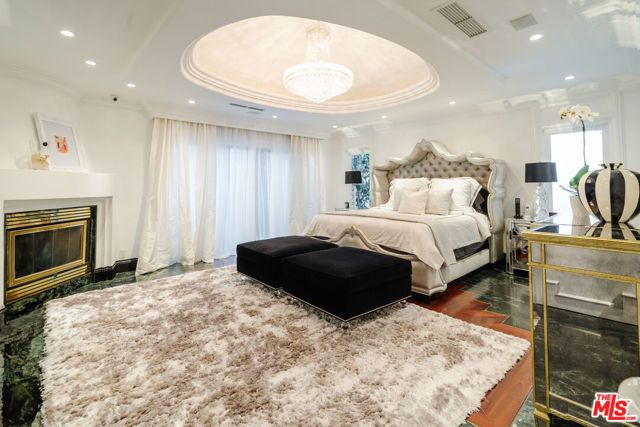 1455 Rising Glen Road, Los Angeles, CA 90069