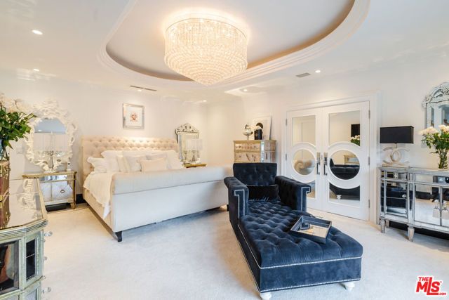 1455 Rising Glen Road, Los Angeles, CA 90069