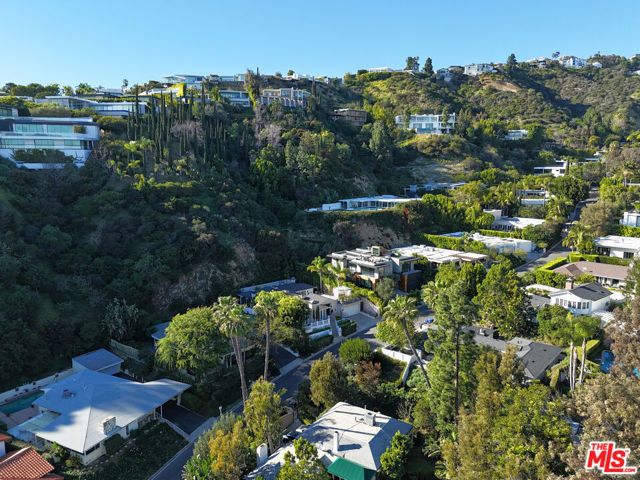1455 Rising Glen Road, Los Angeles, CA 90069