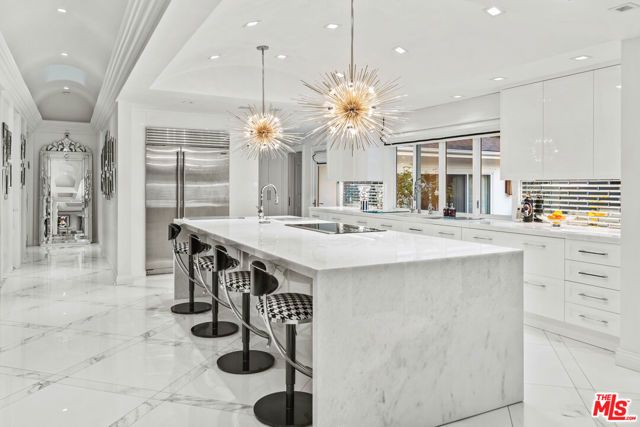 1455 Rising Glen Road, Los Angeles, CA 90069