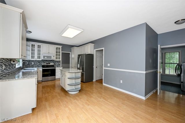 3113 Sparrows Crest, Akron, OH 44319