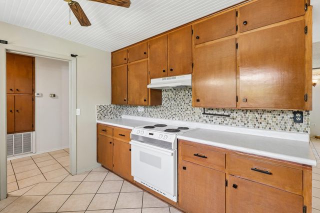 162 Indian Oak DR, Bastrop, TX 78602