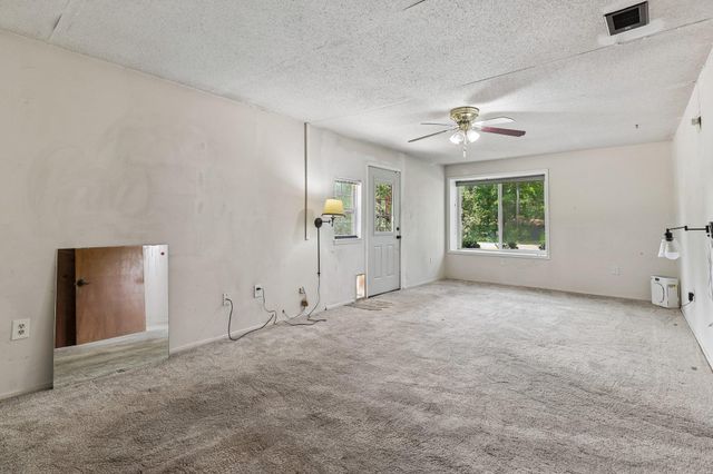 162 Indian Oak DR, Bastrop, TX 78602