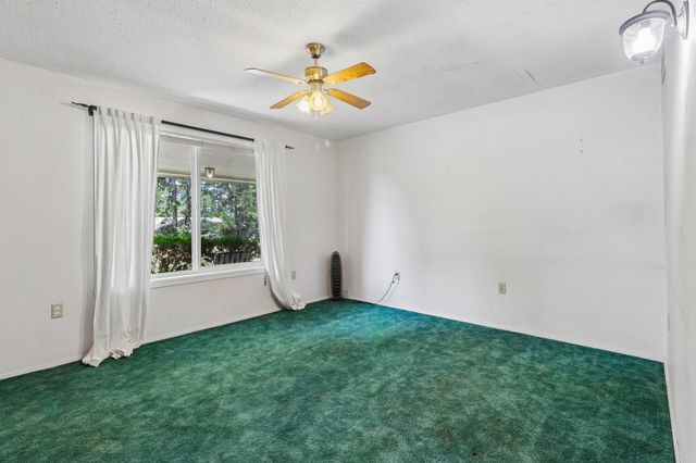 162 Indian Oak DR, Bastrop, TX 78602