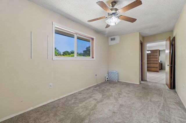 162 Indian Oak DR, Bastrop, TX 78602