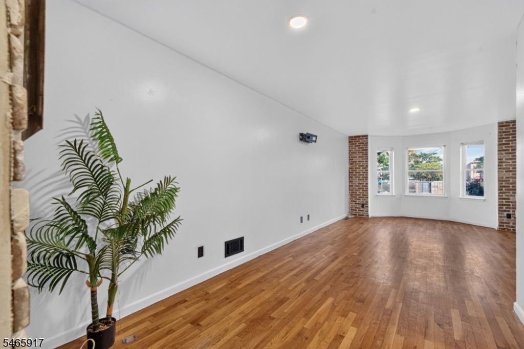 409 Halsey St, Newark City, NJ 07102 — photo 5