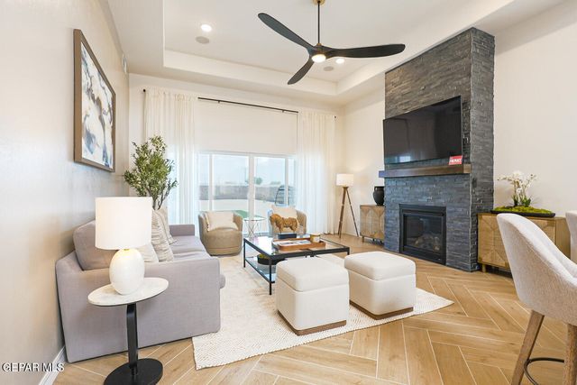 236 Olive Branch, Sunland Park, NM 88008