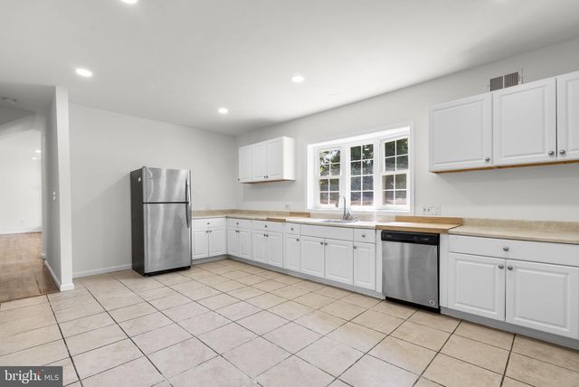 24000 CLARKSBURG RD, Clarksburg, MD 20871