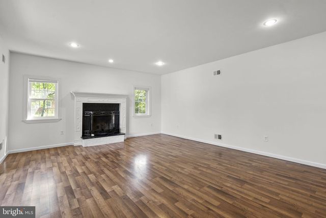 24000 CLARKSBURG RD, Clarksburg, MD 20871