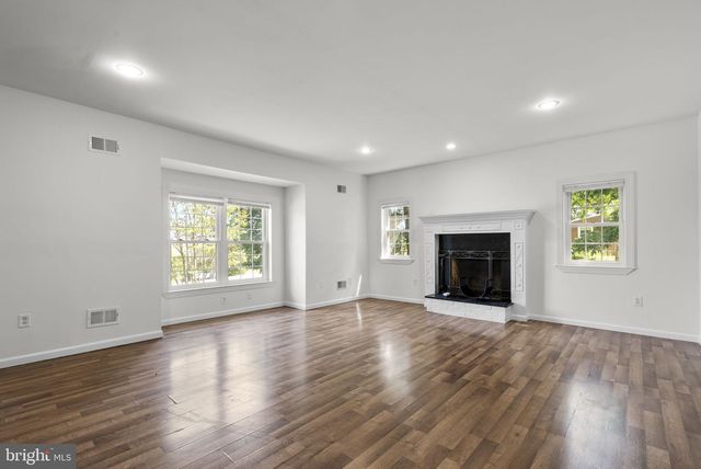 24000 CLARKSBURG RD, Clarksburg, MD 20871
