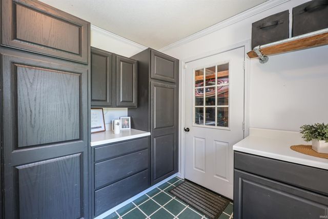 8209 Manor Drive, Fort Wayne, IN 46825