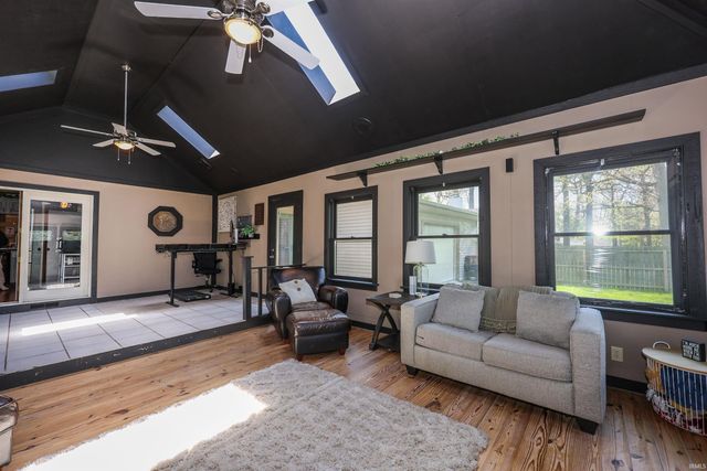 8209 Manor Drive, Fort Wayne, IN 46825