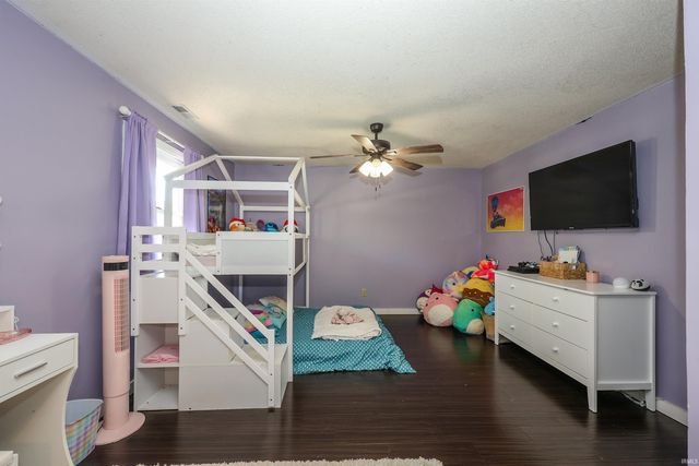 8209 Manor Drive, Fort Wayne, IN 46825