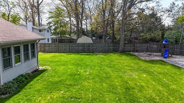 8209 Manor Drive, Fort Wayne, IN 46825