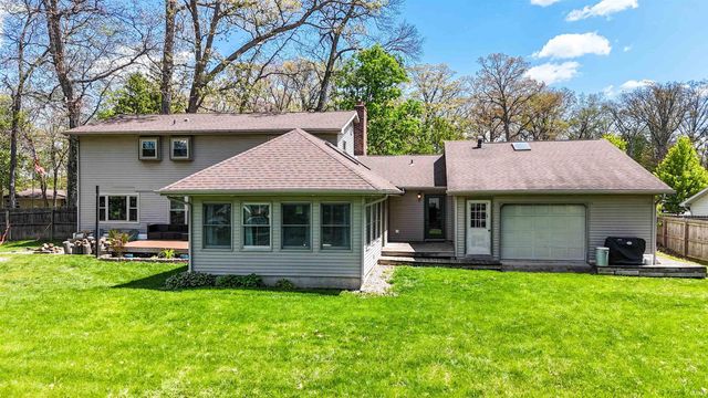8209 Manor Drive, Fort Wayne, IN 46825