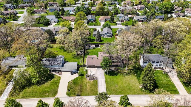 8209 Manor Drive, Fort Wayne, IN 46825