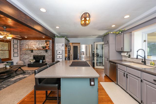 8209 Manor Drive, Fort Wayne, IN 46825