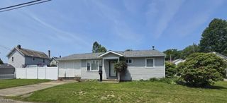 416 2nd Drive NE, New Philadelphia, OH 44663