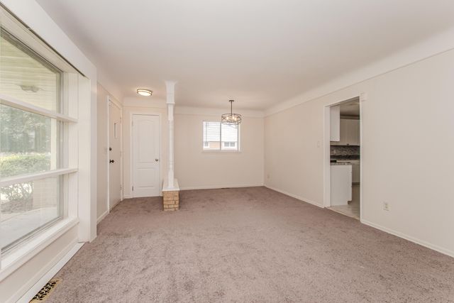 25255 Orchard Grove Street, Southfield City, MI 48033