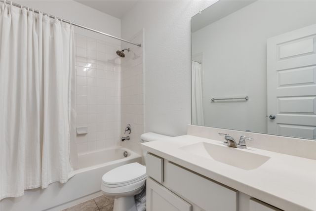 3520 Tulip Drive, Aubrey, TX 76227