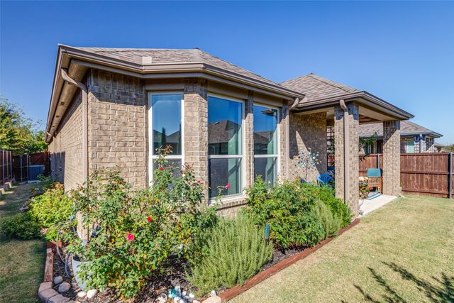 3520 Tulip Drive, Aubrey, TX 76227